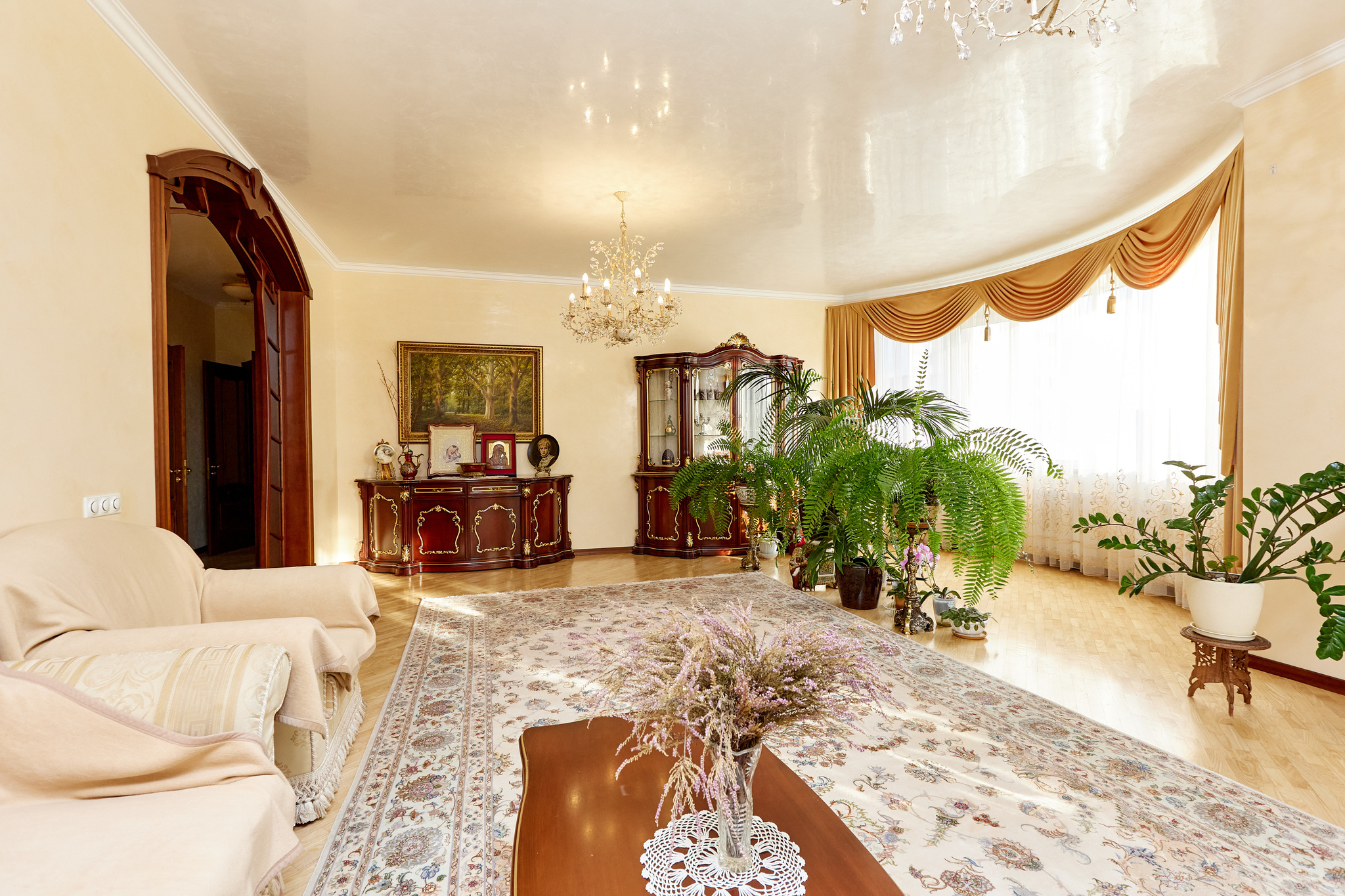 Оренда 4-кімнатної квартири 210 м², Старонаводницька вул., 13