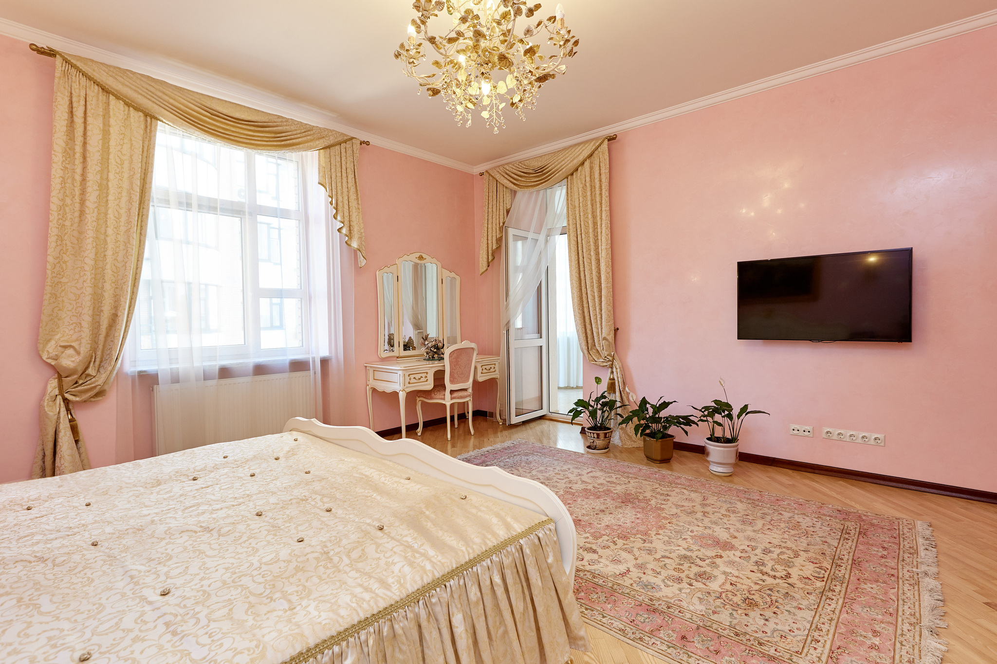 Оренда 4-кімнатної квартири 210 м², Старонаводницька вул., 13