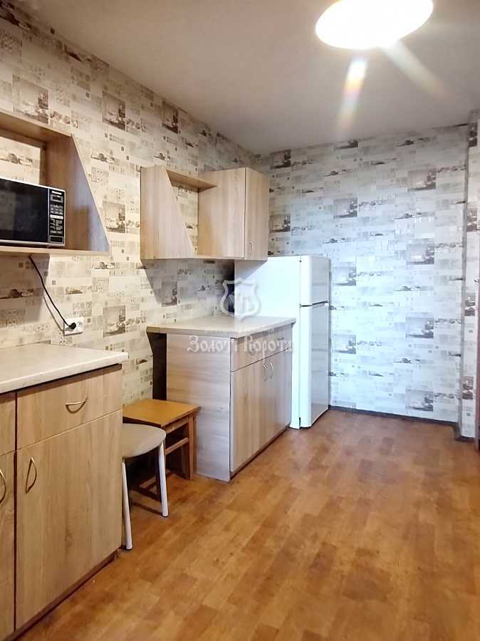 Продажа 4-комнатной квартиры 92.3 м², Азербайджанская ул., 16/2