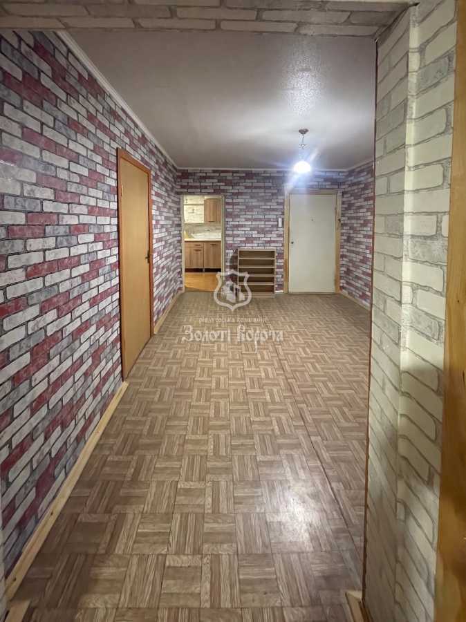 Продажа 4-комнатной квартиры 92.3 м², Азербайджанская ул., 16/2