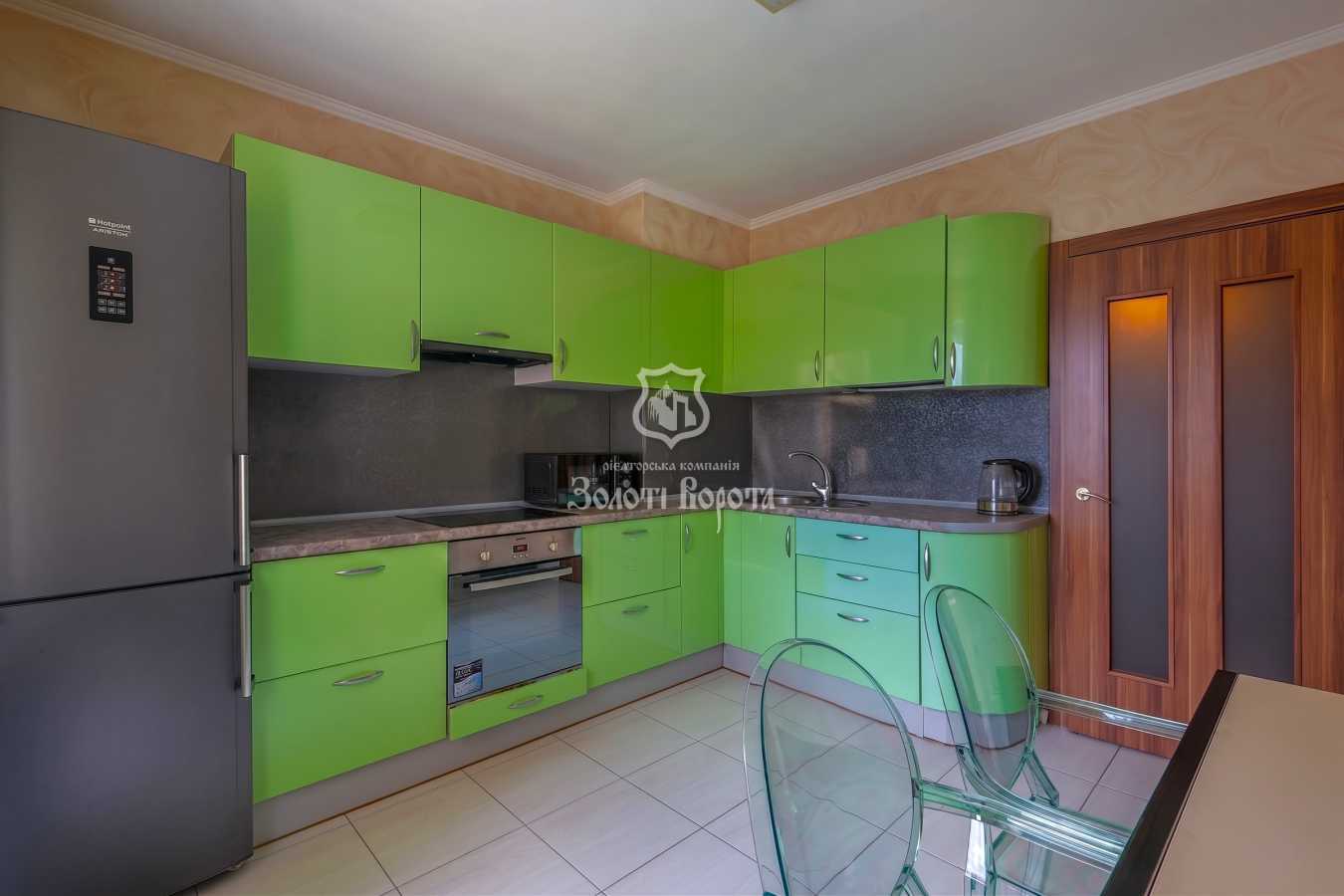 Продажа 2-комнатной квартиры 75.8 м², Милославська, 16
