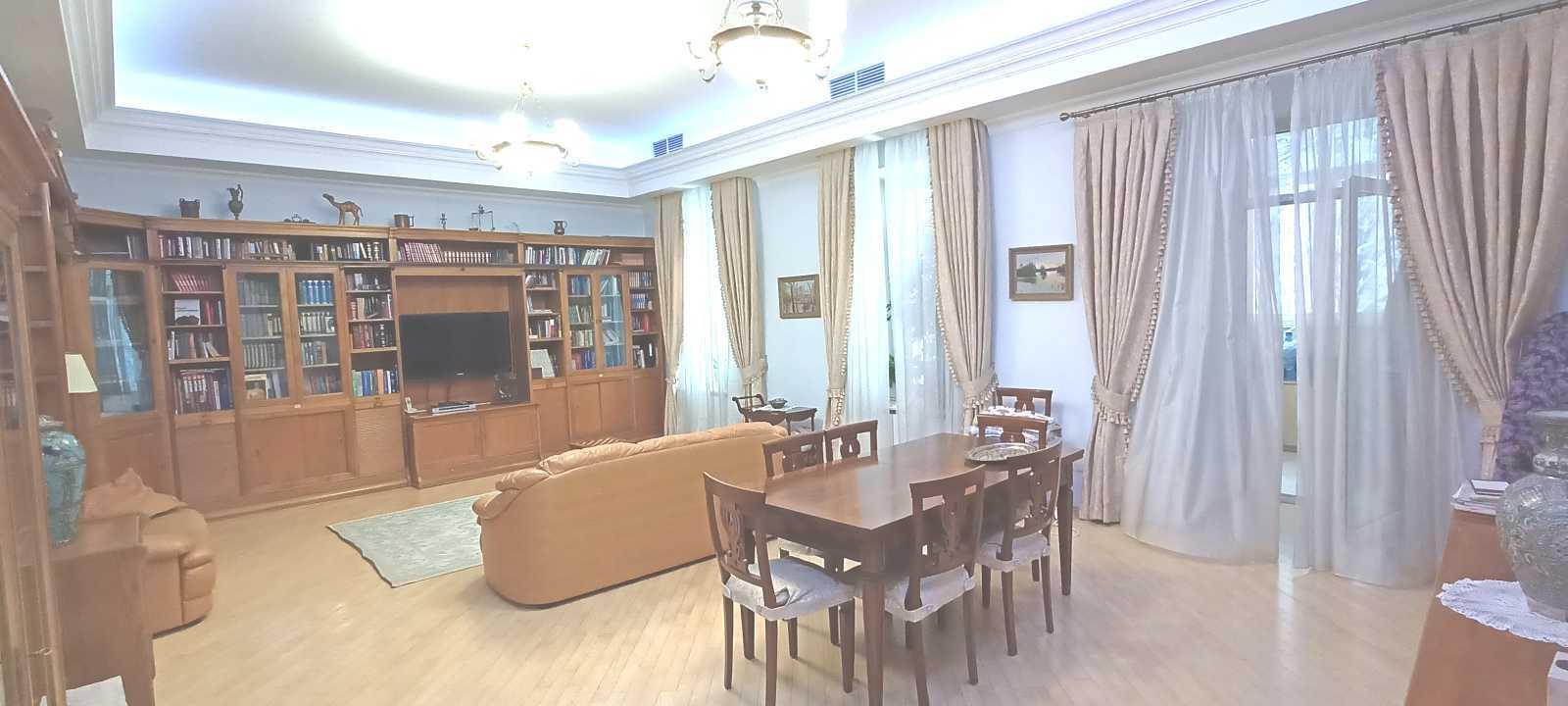 Продажа 5-комнатной квартиры 225 м², Левандовская ул., 12