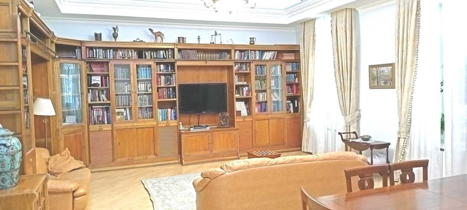 Продажа 5-комнатной квартиры 225 м², Левандовская ул., 12