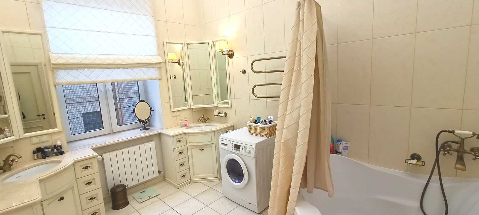 Продажа 5-комнатной квартиры 225 м², Левандовская ул., 12