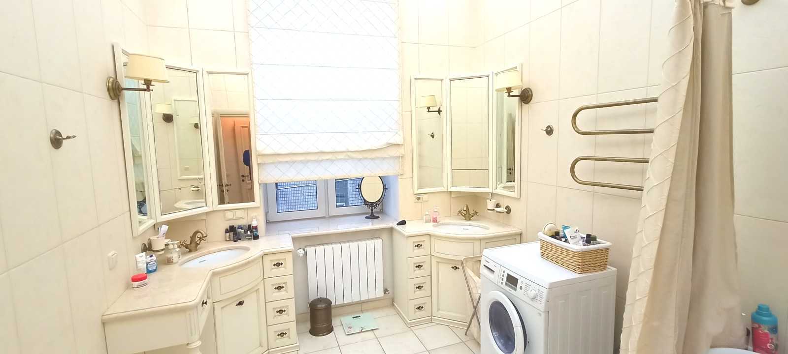 Продажа 5-комнатной квартиры 225 м², Левандовская ул., 12