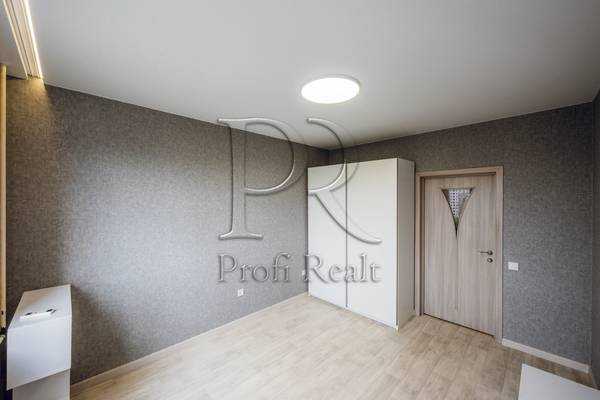 Продажа 3-комнатной квартиры 73 м², Полесская ул., 4А