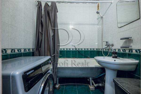 Продажа 3-комнатной квартиры 73 м², Полесская ул., 4А