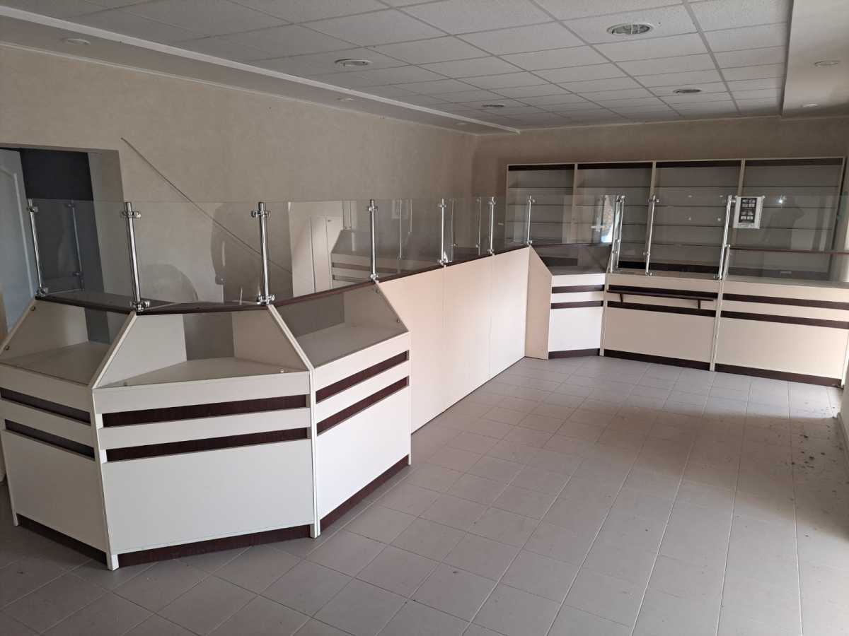 Продаж приміщення вільного призначення 465 м², Реаолюціїї, 1