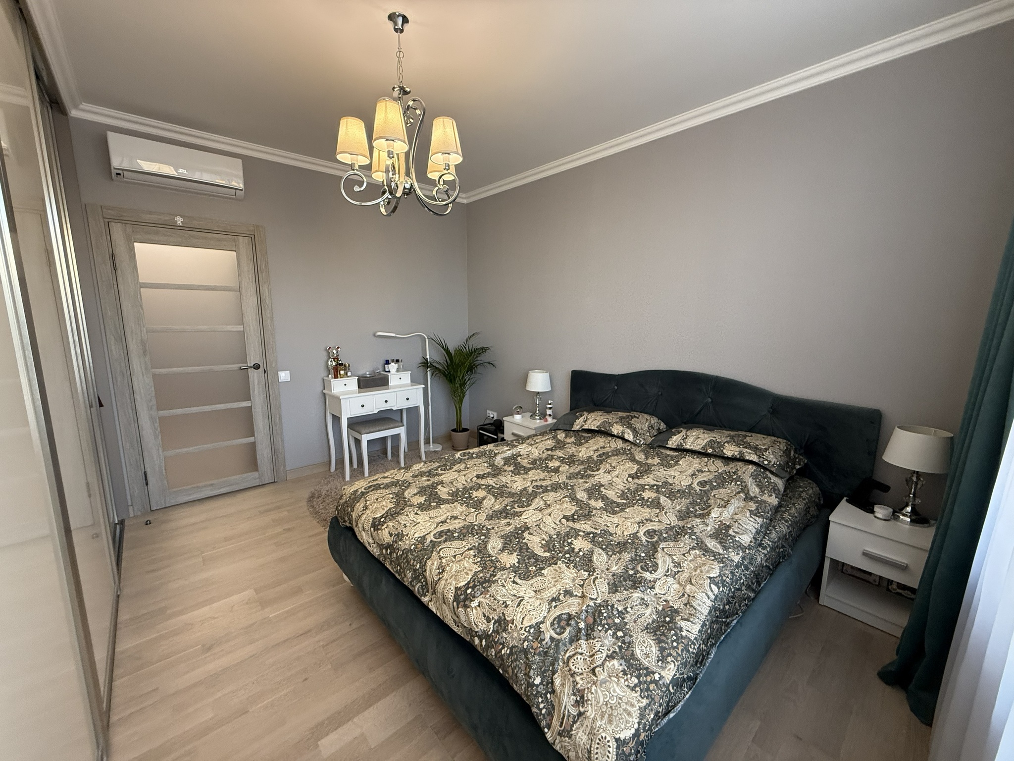 Продаж 1-к квартири, ЖК Teleskop вул. Драгоманова, 10  ст.м. Позняки -5х