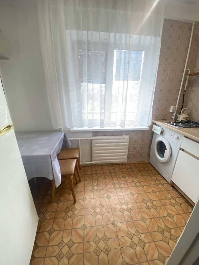 Оренда 1-кімнатної квартири 25 м², Правди просп., 88