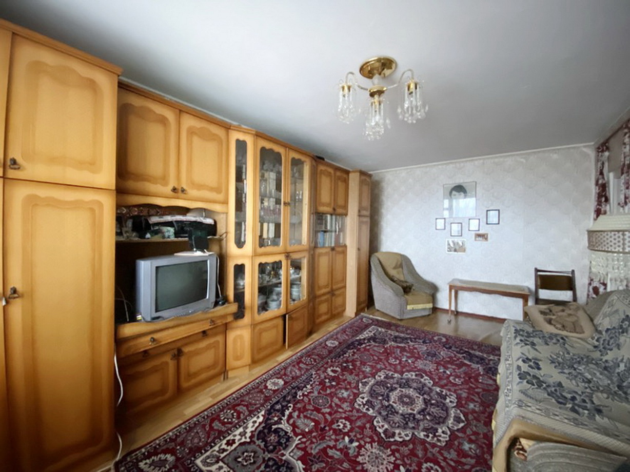 Продажа 2-комнатной квартиры 54.4 м², Лазурная ул.