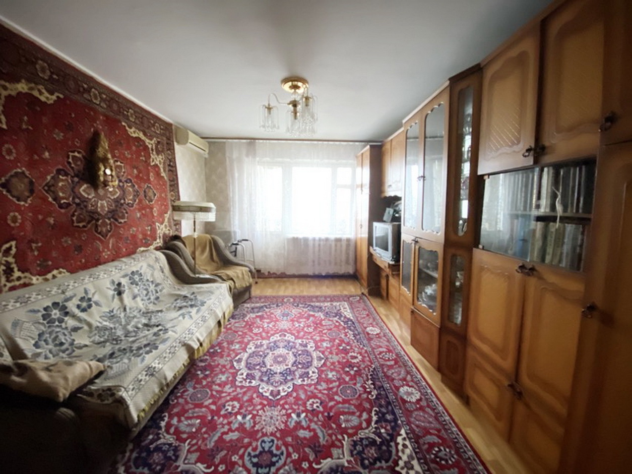 Продажа 2-комнатной квартиры 54.4 м², Лазурная ул.