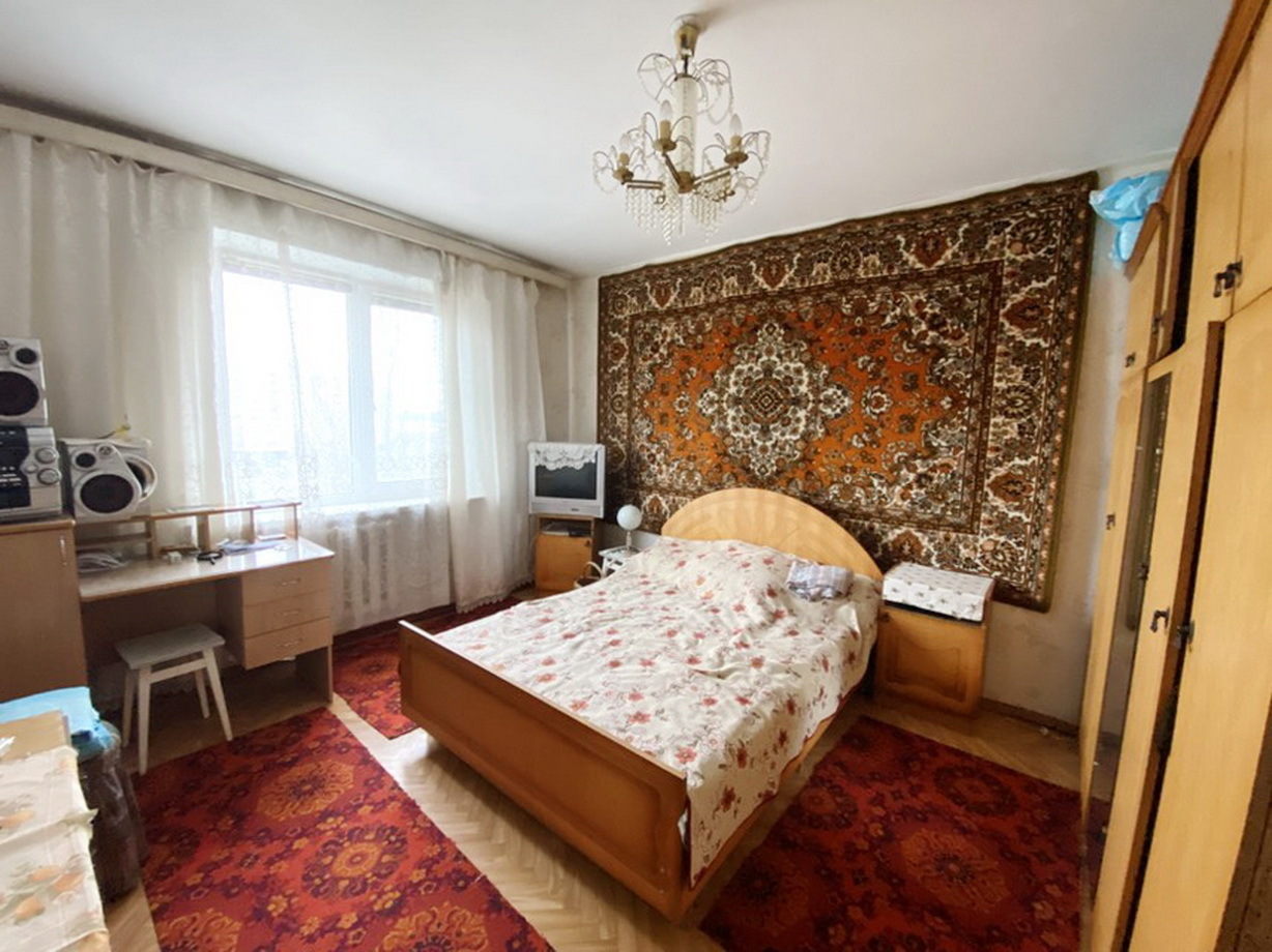 Продажа 2-комнатной квартиры 54.4 м², Лазурная ул.