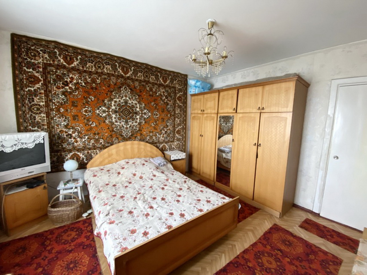 Продажа 2-комнатной квартиры 54.4 м², Лазурная ул.
