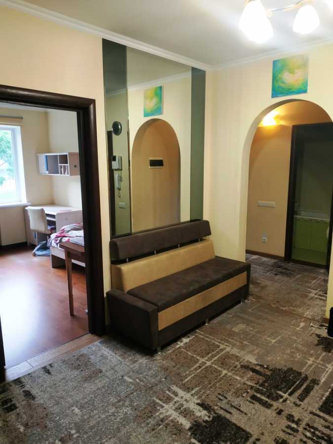 Оренда 3-кімнатної квартири 72 м², Вікентія Беретті вул., 8