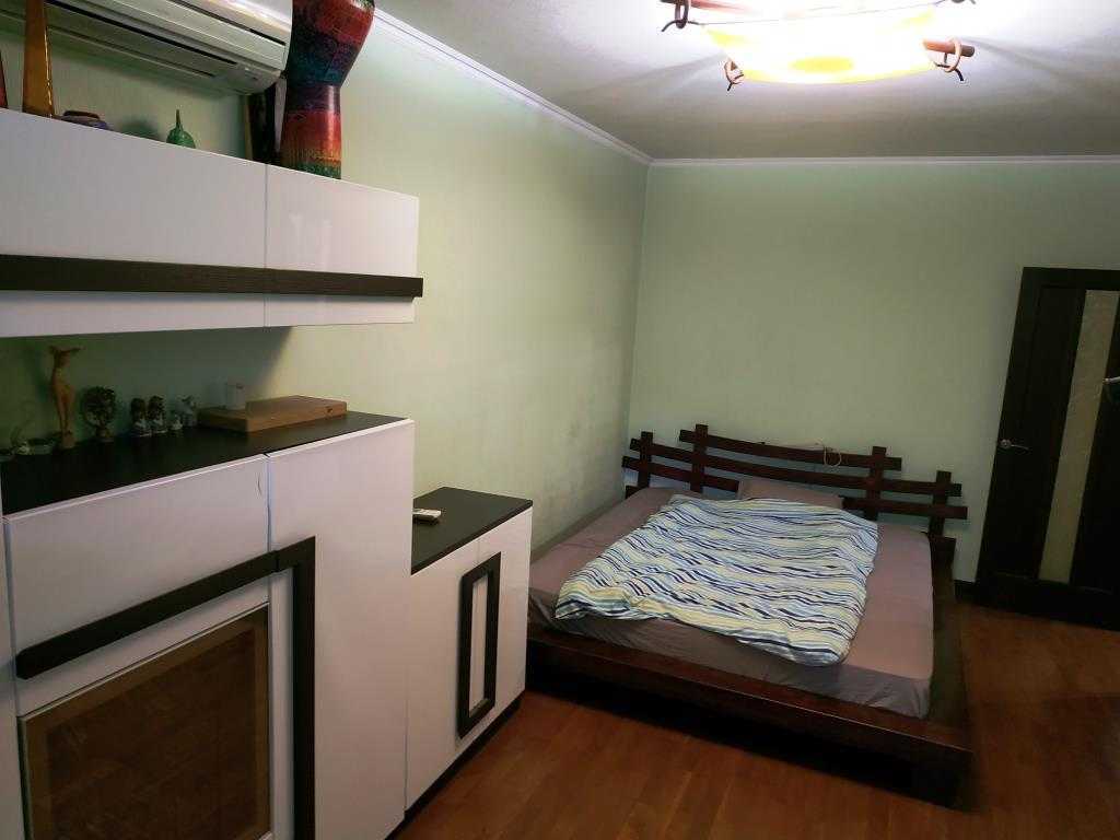 Оренда 3-кімнатної квартири 72 м², Вікентія Беретті вул., 8
