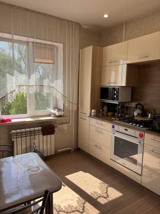 Продажа 3-комнатной квартиры 66 м², Бежовка ул.