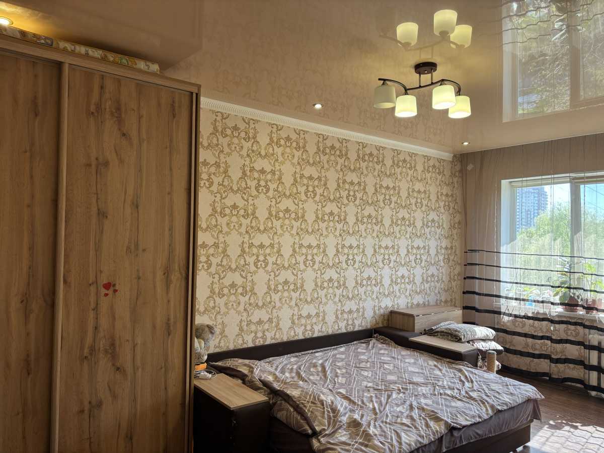 Продажа 3-комнатной квартиры 66 м², Бежовка ул.