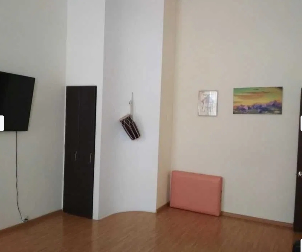 Оренда офісу 70 м², Катеринінська вул.