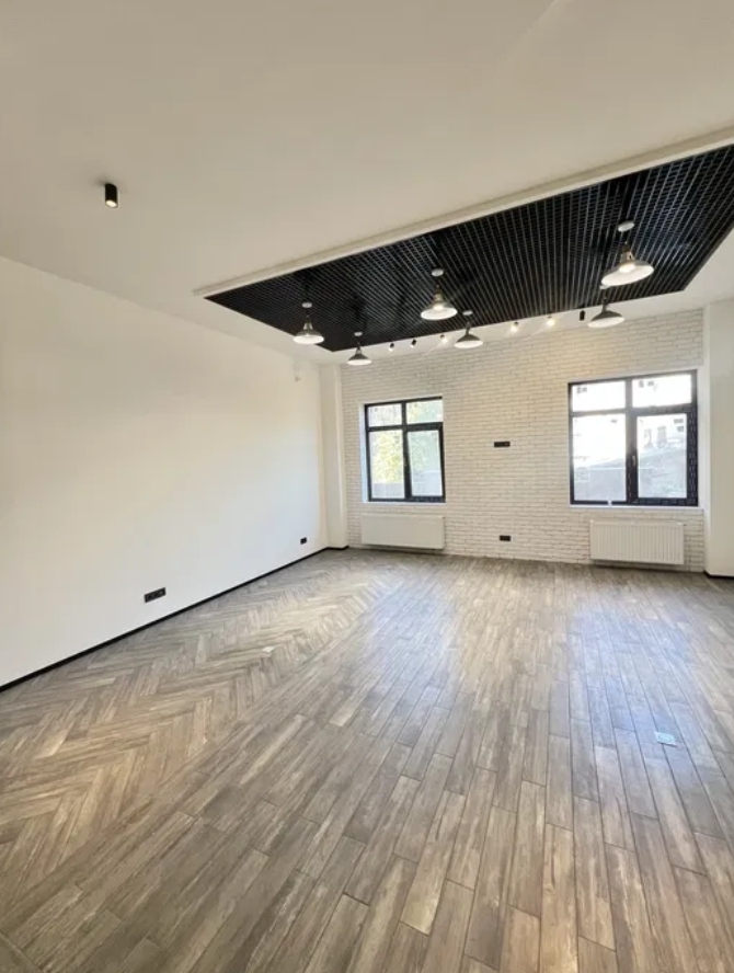 Оренда офісу 45 м², Карантинная вул.