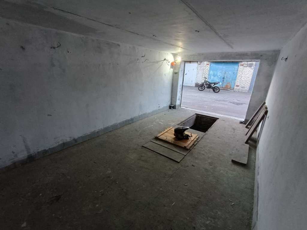 Продаж гаража 41 м², Крайня, 13