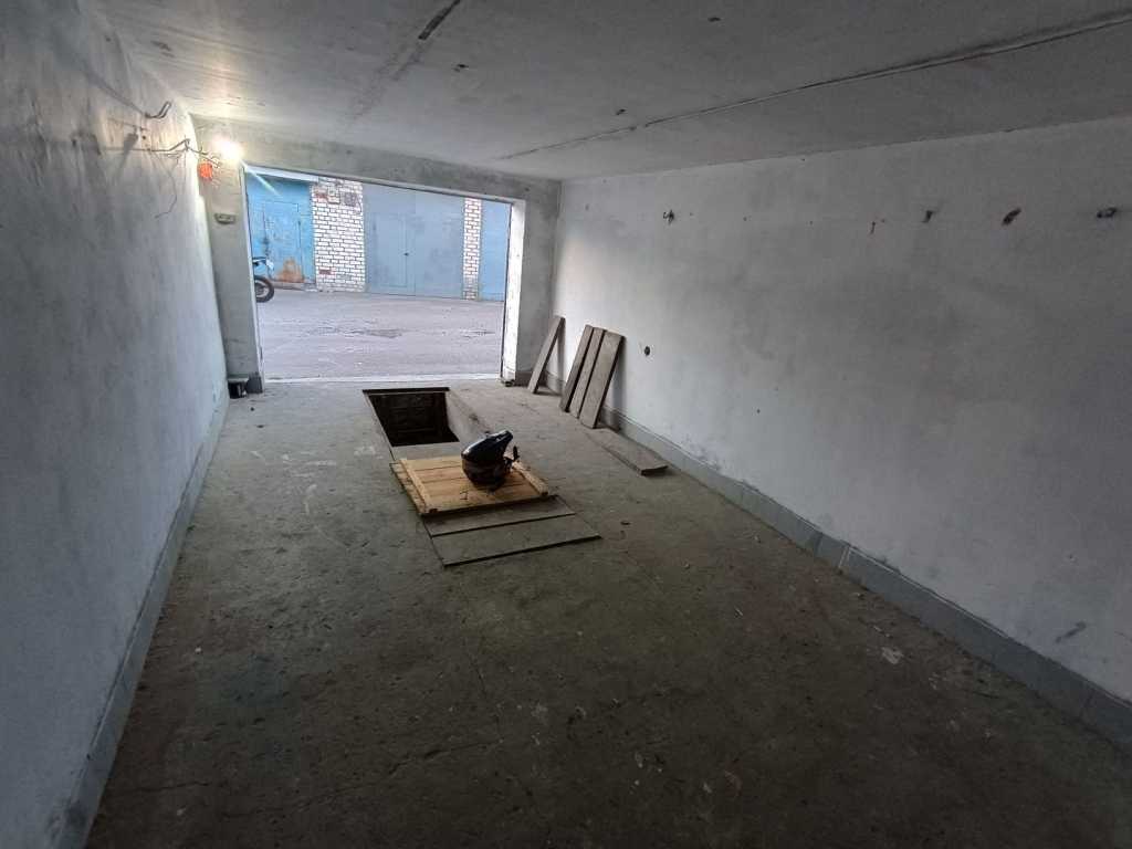 Продаж гаража 41 м², Крайня, 13
