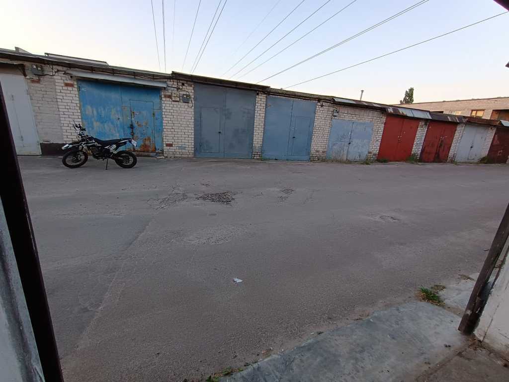 Продаж гаража 41 м², Крайня, 13