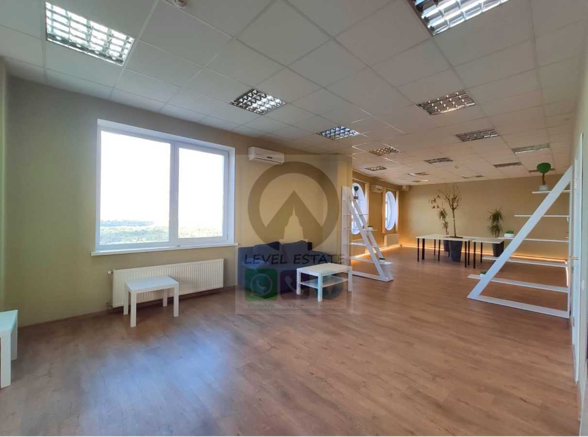 Оренда офісу 90 м², Лугова (Оболонь) вул., 1К2