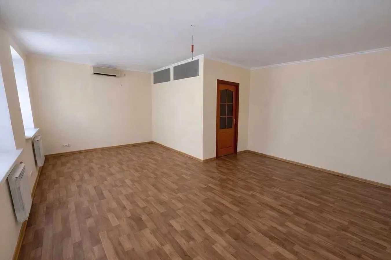 Продаж приміщення вільного призначення 160 м², Нижньоюрківська вул.