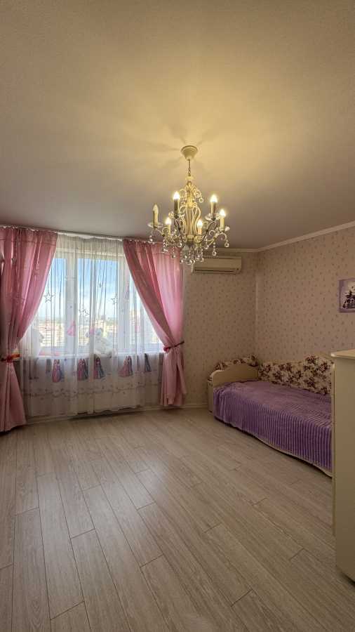 Продажа 3-комнатной квартиры 93.9 м², Берестейский, 121а