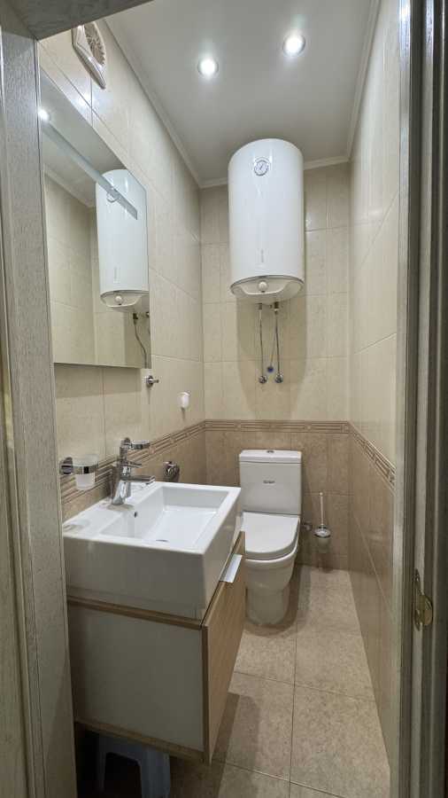 Продажа 3-комнатной квартиры 93.9 м², Берестейский, 121а