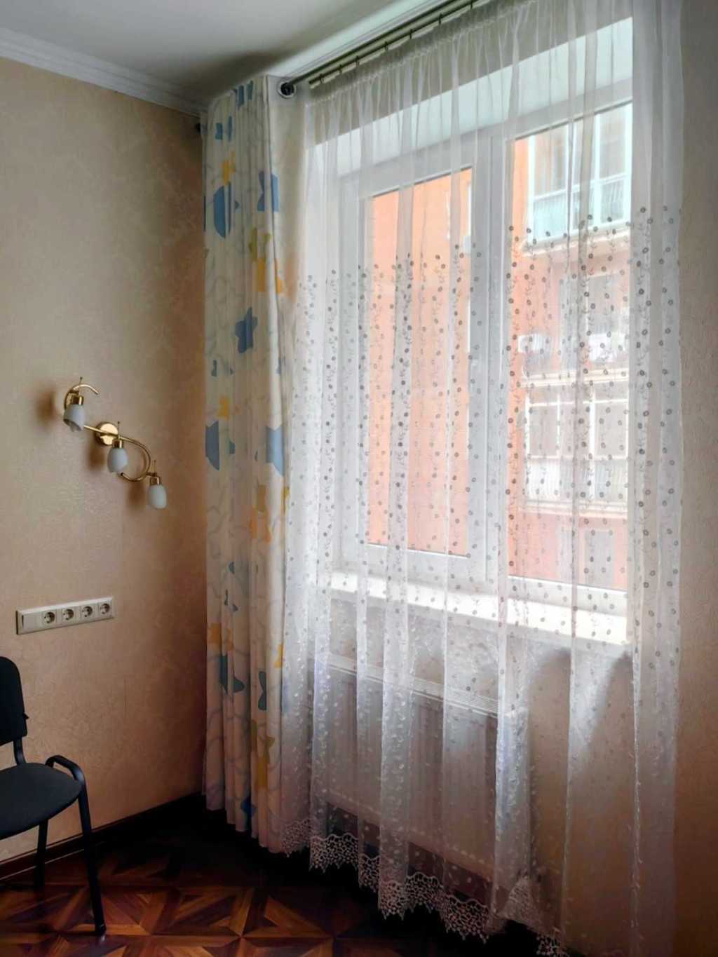 Оренда 1-кімнатної квартири 57 м², Книжный пров., 19/21