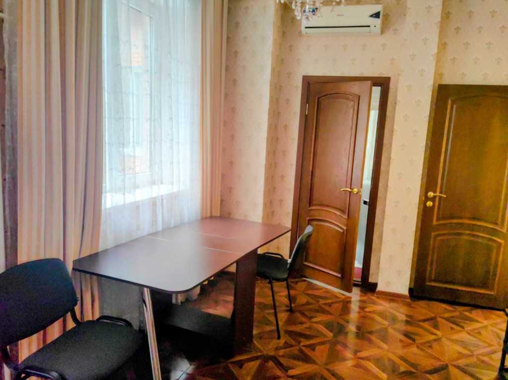 Оренда 1-кімнатної квартири 57 м², Книжный пров., 19/21