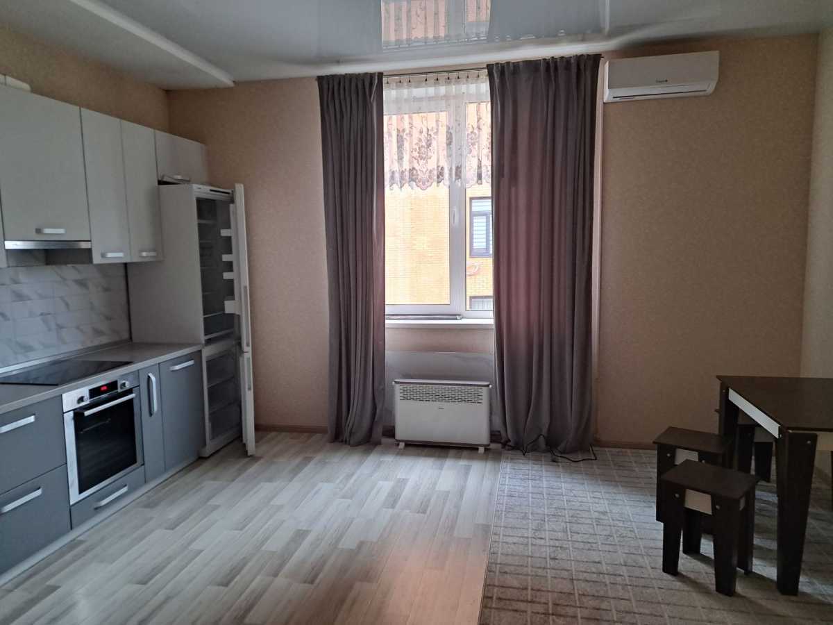 Оренда 1-кімнатної квартири 54 м², Покровська вул., 26