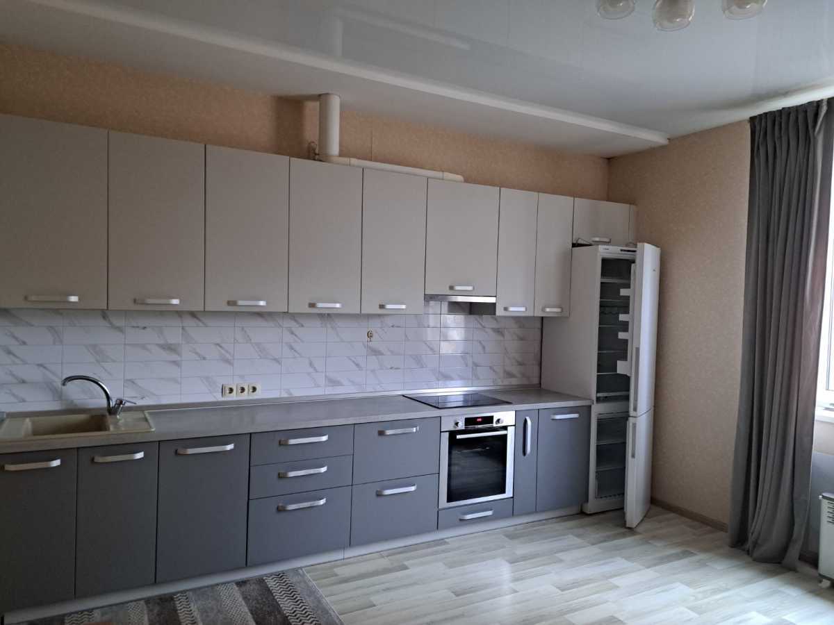 Оренда 1-кімнатної квартири 54 м², Покровська вул., 26