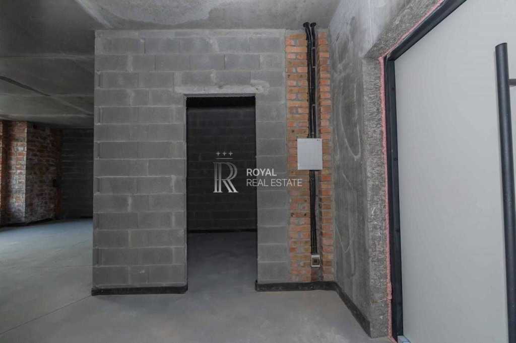 Продажа 4-комнатной квартиры 132 м², Василия Тютюнника ул., 39/2