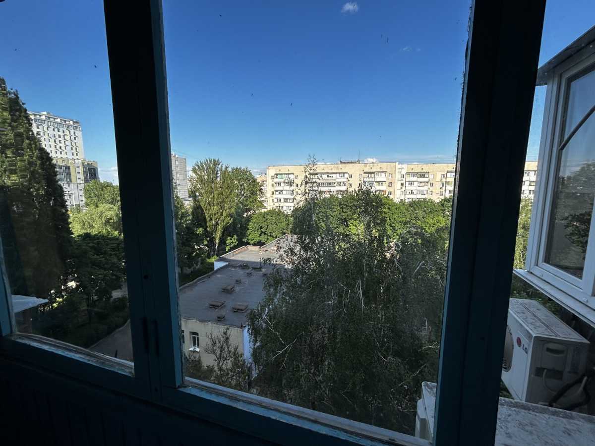 Продажа 2-комнатной квартиры 56 м², Василия Порика просп., 14Б