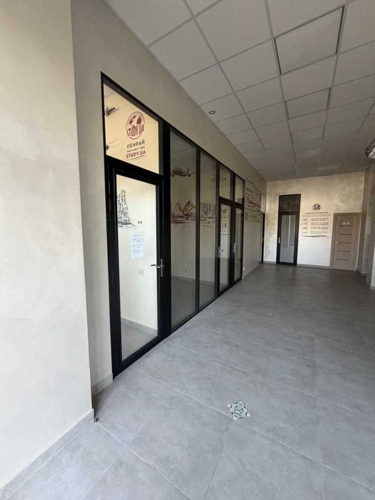 Продаж приміщення вільного призначення 157.6 м², Ломоносова вул., 40