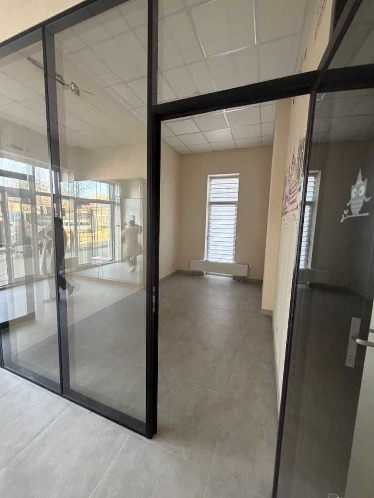 Продаж приміщення вільного призначення 157.6 м², Ломоносова вул., 40