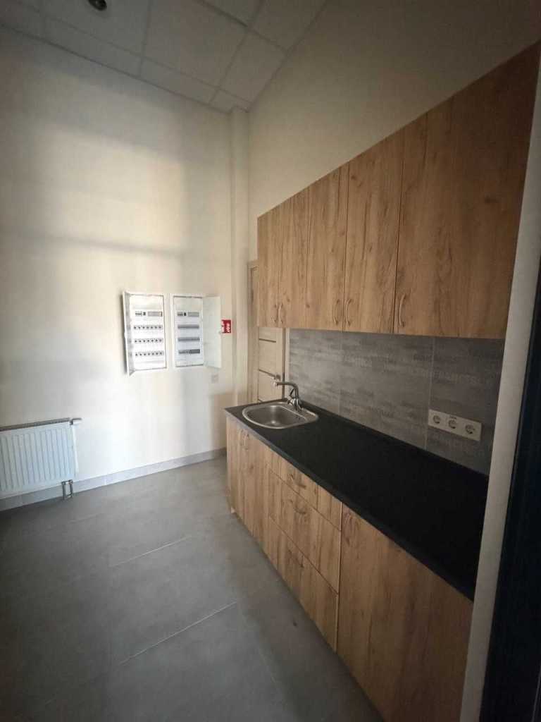 Продаж приміщення вільного призначення 157.6 м², Ломоносова вул., 40