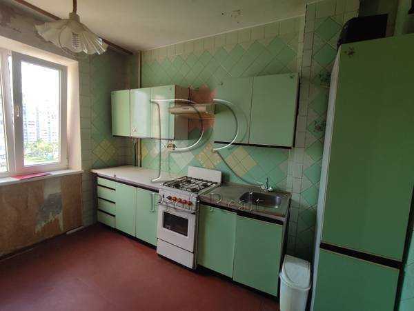 Продаж 3-кімнатної квартири 73 м², Каштанова вул., 8