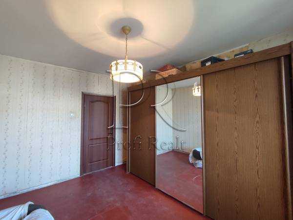 Продаж 3-кімнатної квартири 73 м², Каштанова вул., 8