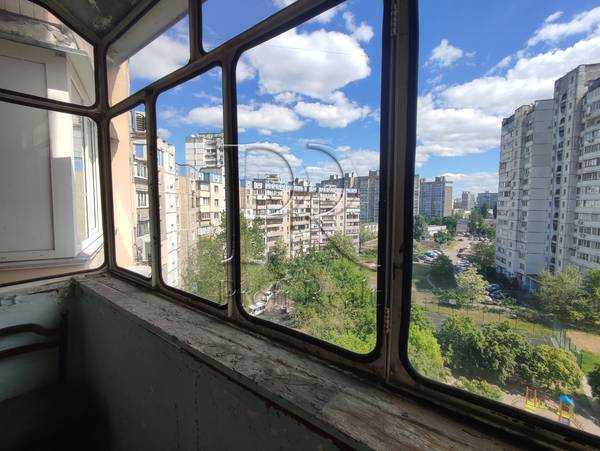Продаж 3-кімнатної квартири 73 м², Каштанова вул., 8