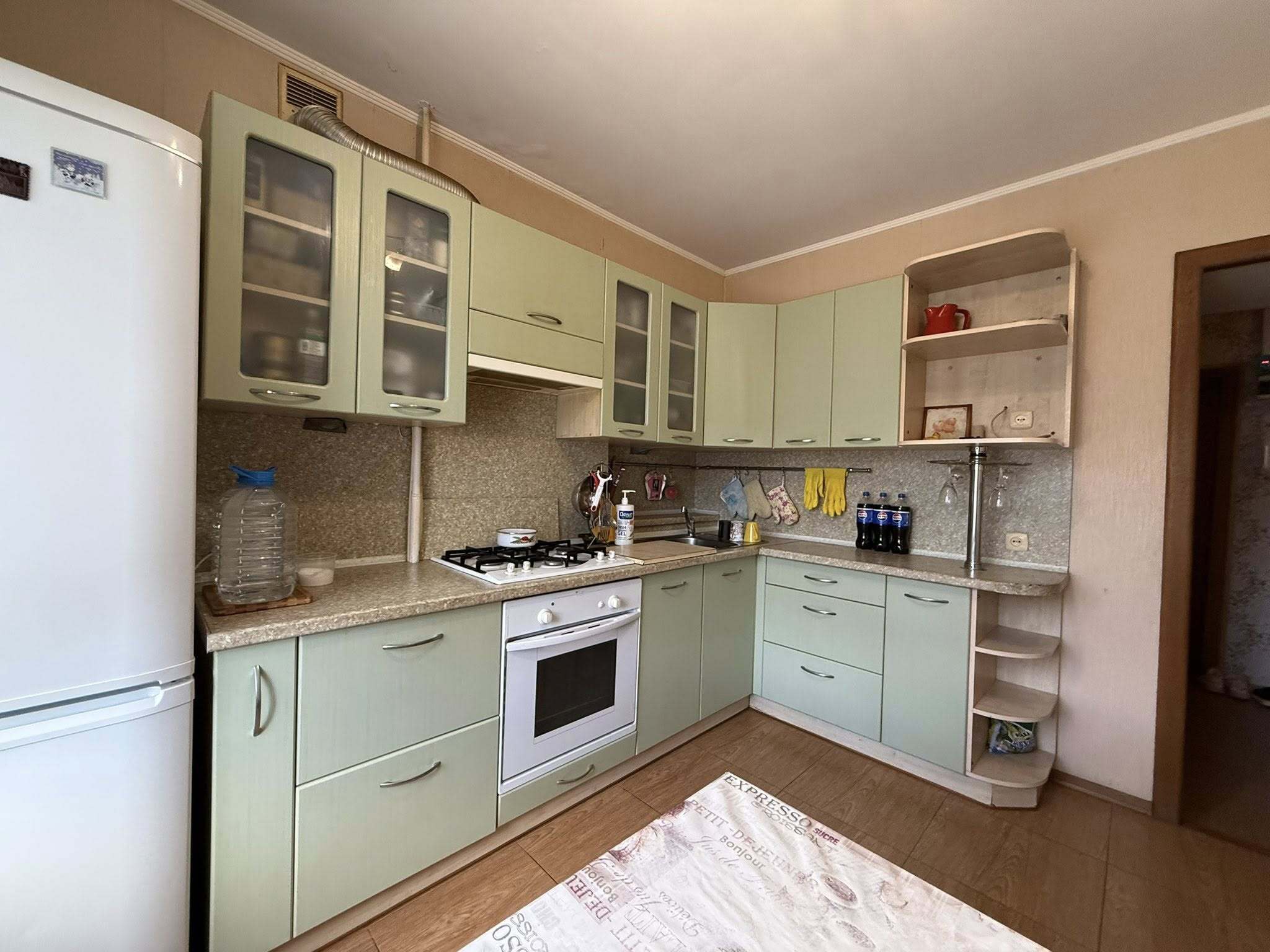 Продажа 3-комнатной квартиры 73 м², Метростроевская ул., 4