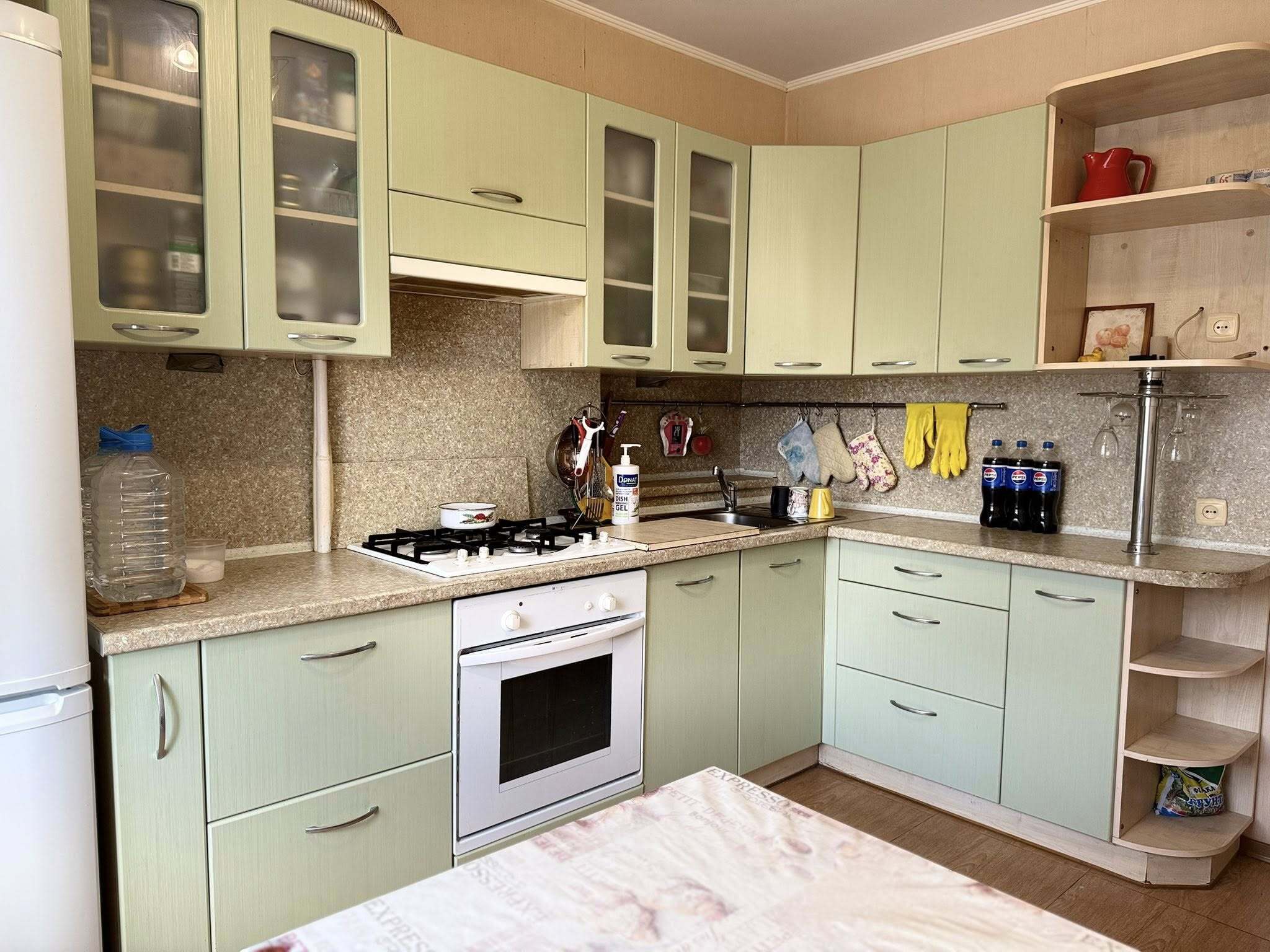 Продажа 3-комнатной квартиры 73 м², Метростроевская ул., 4