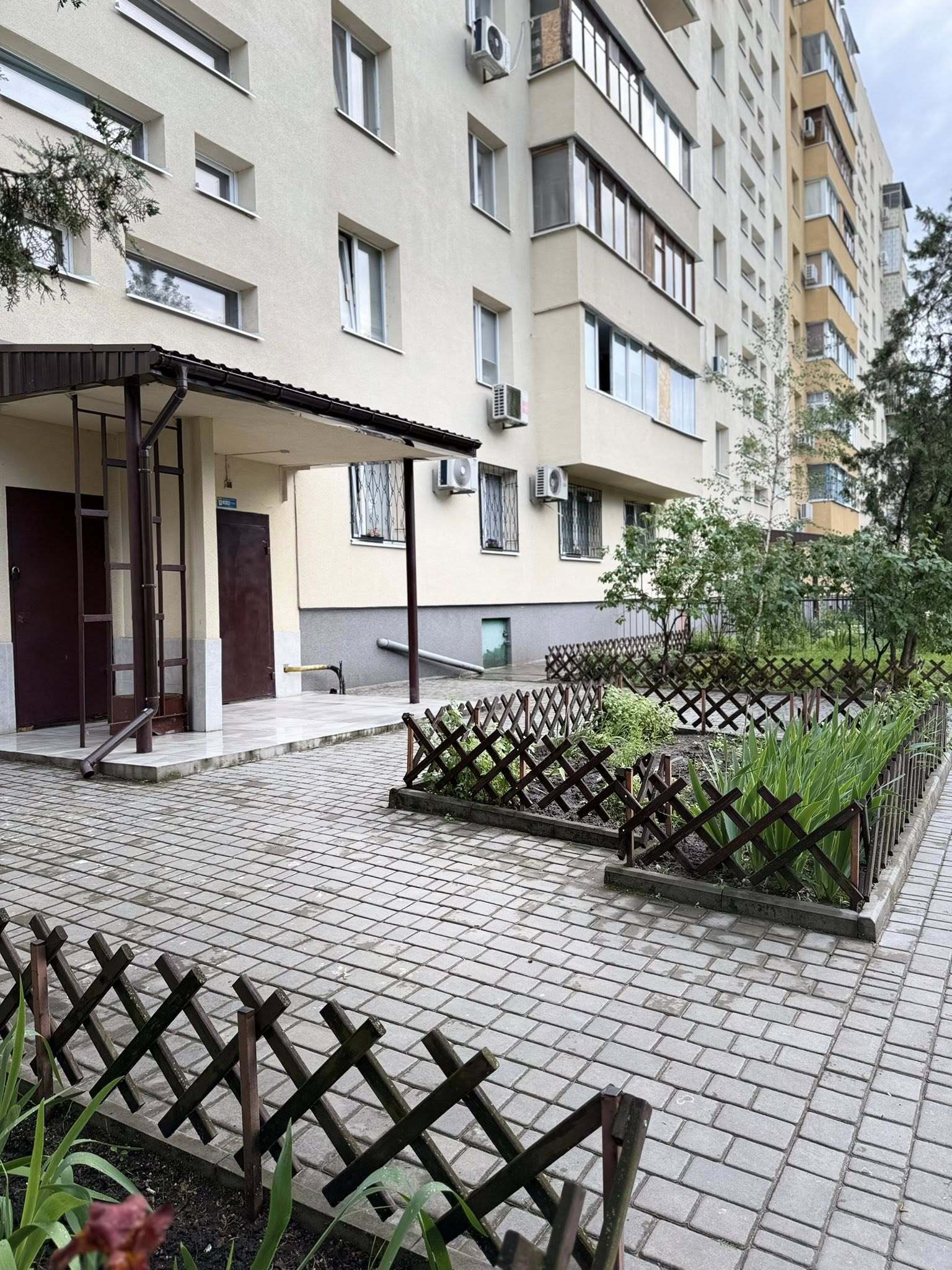 Продажа 3-комнатной квартиры 73 м², Метростроевская ул., 4