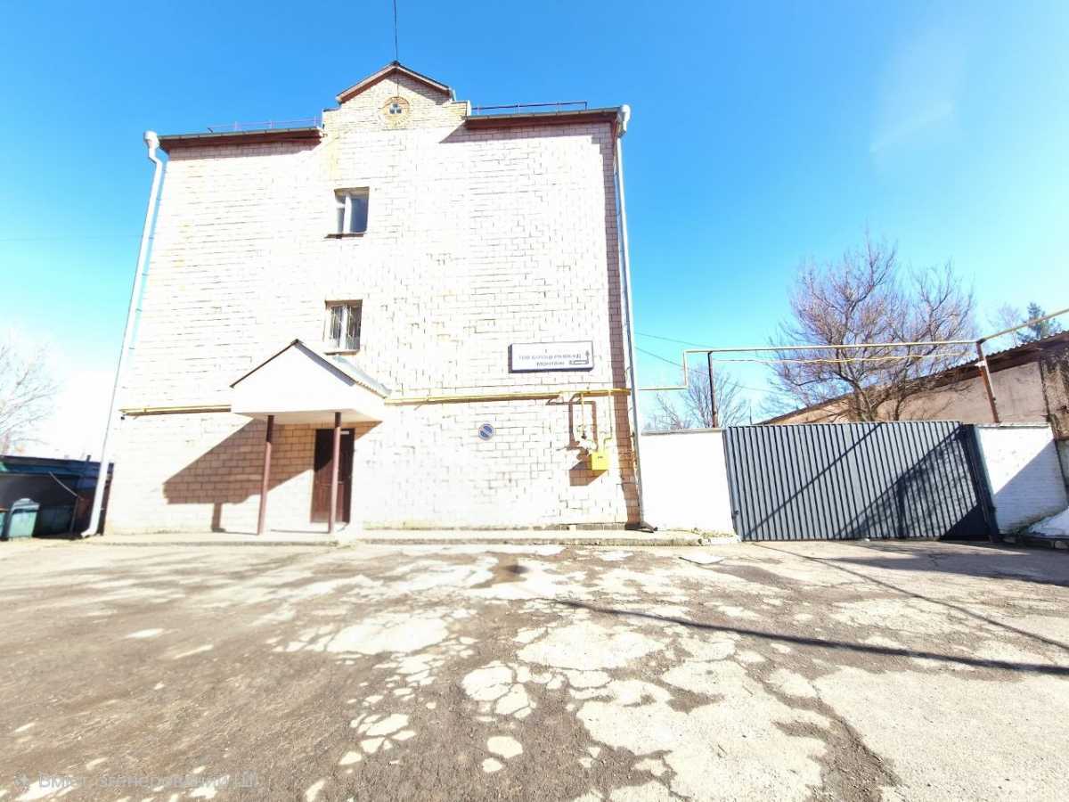 Продаж приміщення вільного призначення 962 м², Молодіжна вул., 25