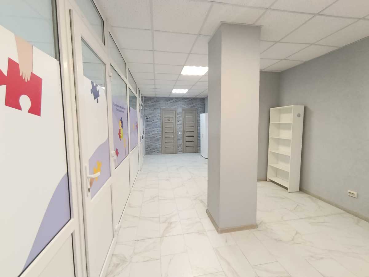 Продаж офісу 57 м², Євгена Харченко вул., 47
