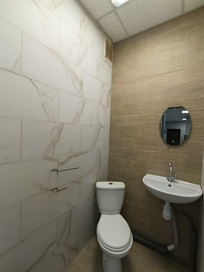 Продаж офісу 57 м², Євгена Харченко вул., 47