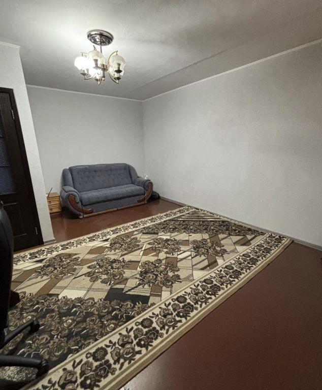 Продаж 1-кімнатної квартири 35 м², Небесної Сотні вул.